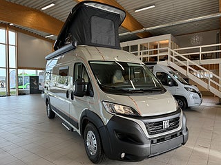 Husbil-halvintegrerad Robeta Kronos 180HK AUT Stor soffa bak! Långbädd & Popup-tak 25 av 29