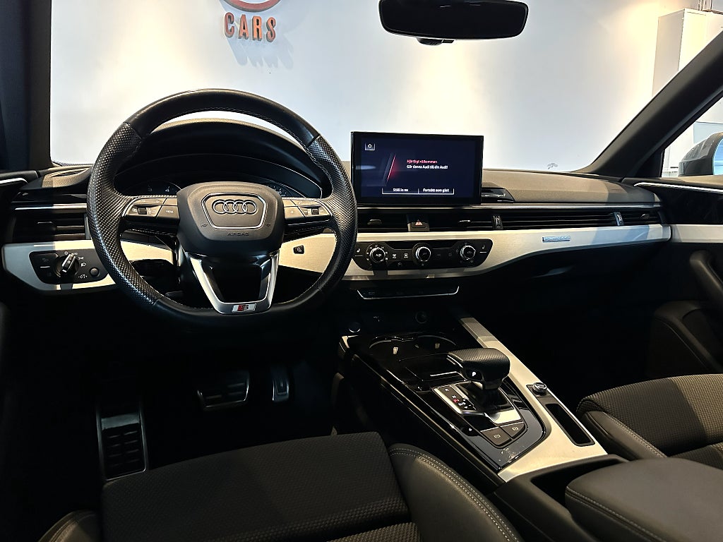 Audi A4 Sedan 40 TDI quattro S Tronic S LINE D-VÄRMARE MATRIX