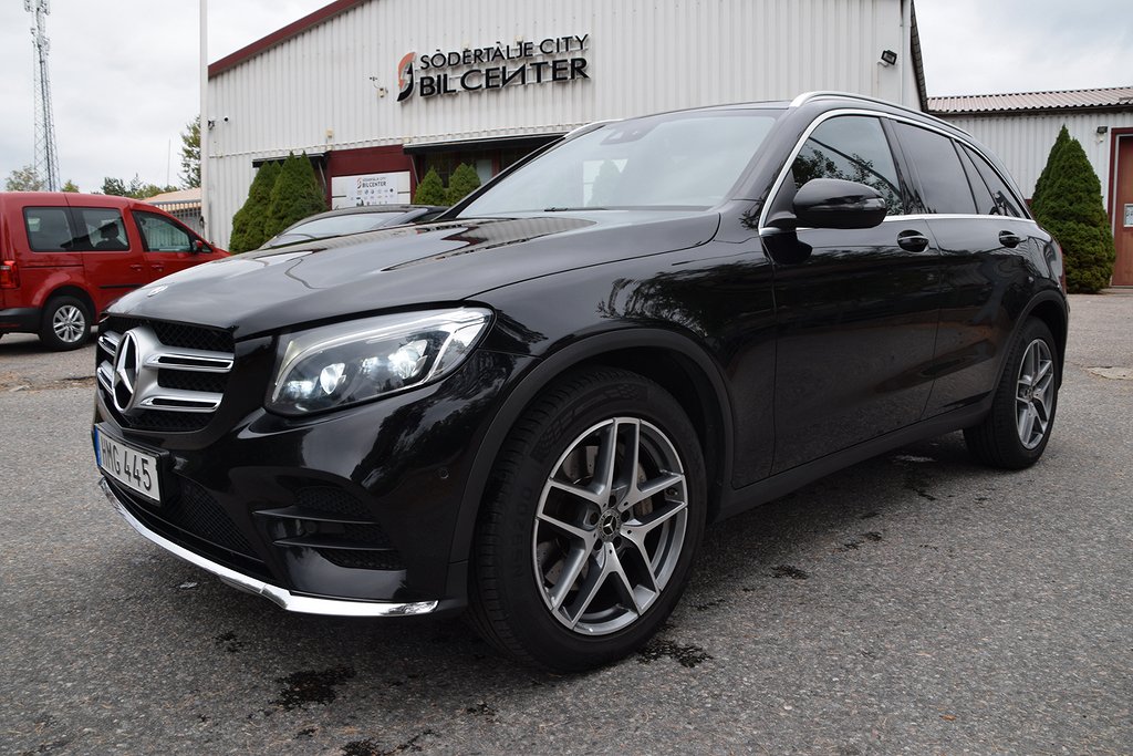 Mercedes-Benz GLC 220 d 4MATIC Panorama  AMG Line Carplay D_Värmare 