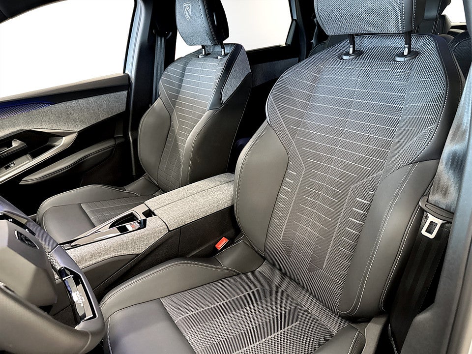 Bild på Peugeot 5008 GT Hybrid 145hk Aut KAMPANJ BRÄNSLE INGÅR