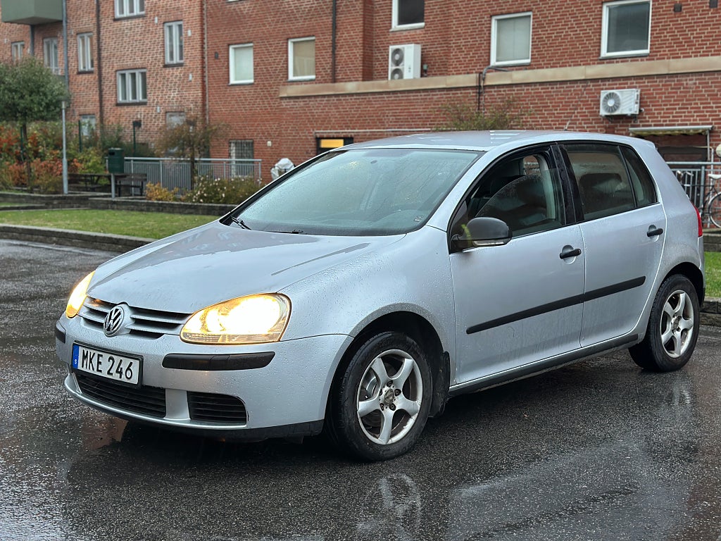 Volkswagen Golf 5-dörrar 1.6 Trendline GDS