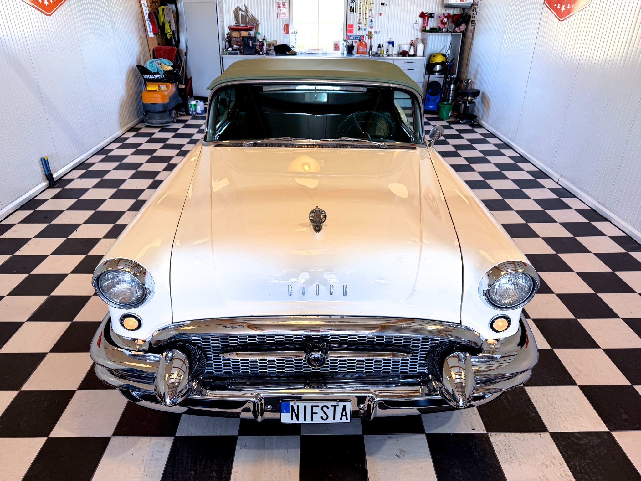 Buick Special Convertible 1955, kuva 5/10