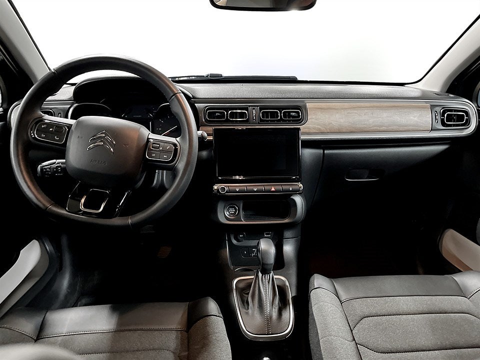 Bild på Citroën C3 Shine 1.2 PT 110hk Aut - CAPLAY, KEYLESS