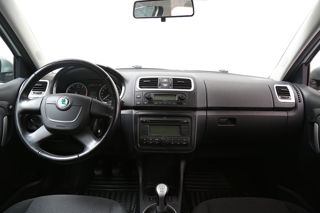 Skoda Fabia 1,2 69hk Kombi l 5812mil l Nybesikt l 1ägare 2010