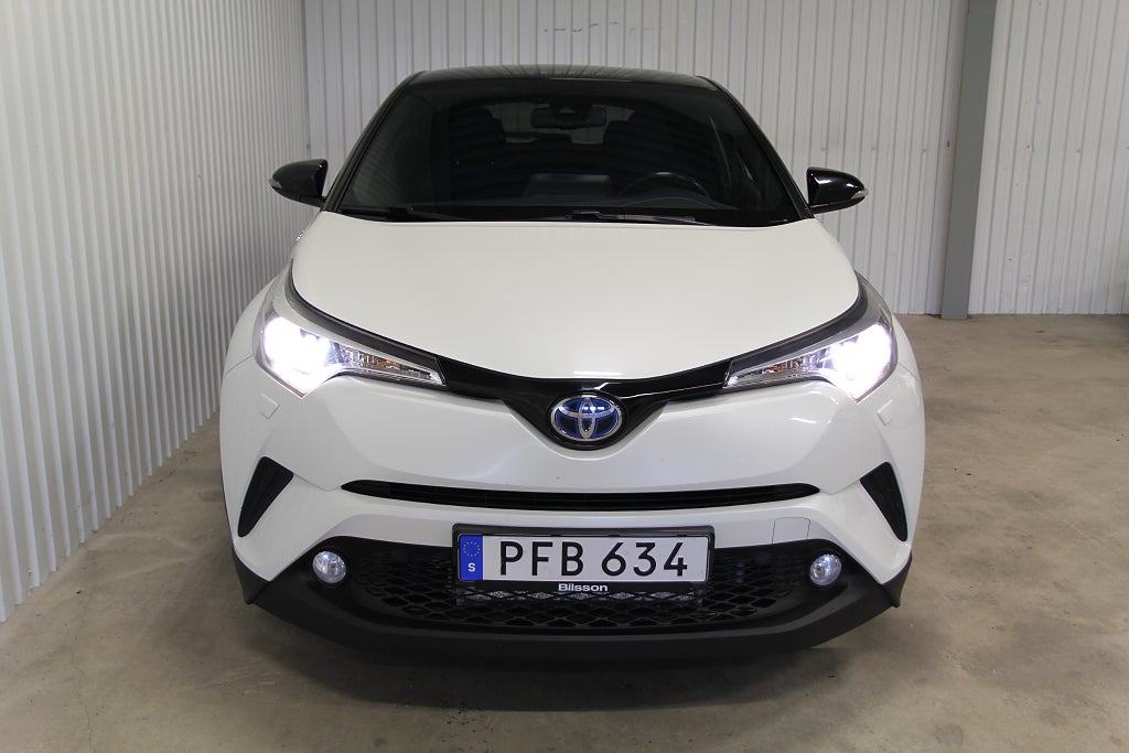 Toyota C-HR Hybrid CVT Nyservad hos Toyota