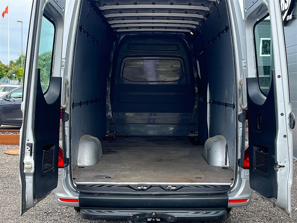 Mercedes-Benz Sprinter 2019 - miniatyr 5