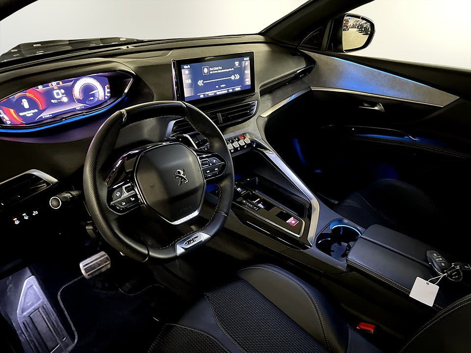 Bild på Peugeot 3008 GT 1.2 PT 130hk Aut B-KAMERA CARPLAY
