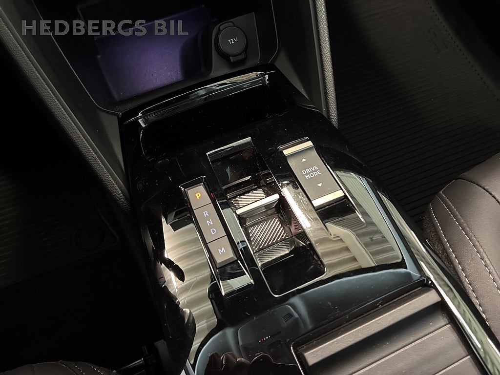 Citroën C4 Hybrid 145 e-DSC MAX thumbnail