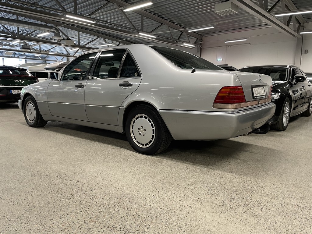 Mercedes-Benz 300 SE 1993, bild 3/26