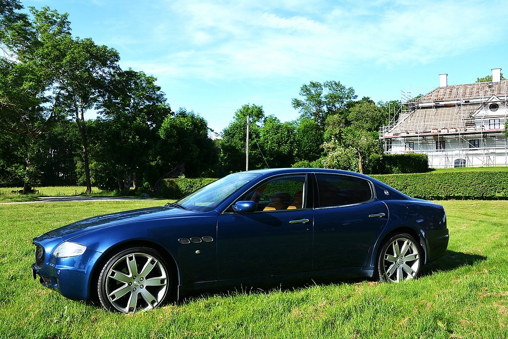 Maserati Quattroporte V 4.2  F1-automat m paddlar
