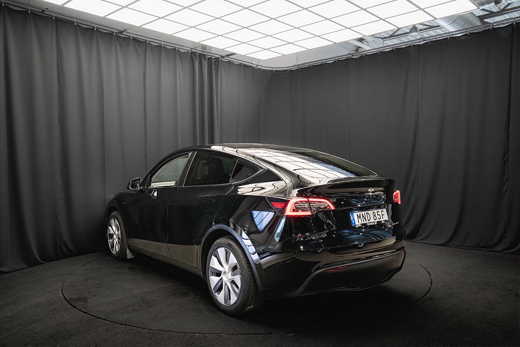 Tesla Model Y Long Range AWD DRAG PANO LÄDER AUTOPILOT KAMERA MOMS