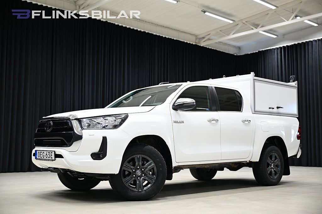 Toyota Hilux 2.4 AWD 150HK Automat|Kåpa|Släde|FjärrstyrdVärmare|Moms