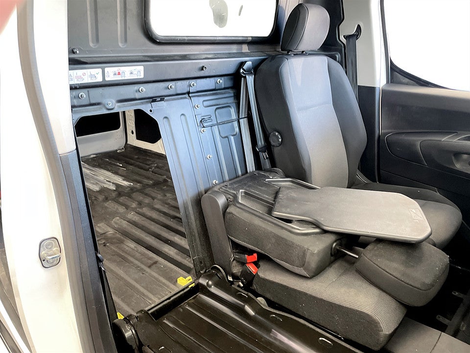 Bild på Peugeot Partner PRO+ 1.5 BlueHDi 130hk Aut L2 DRAG B-KAMERA 