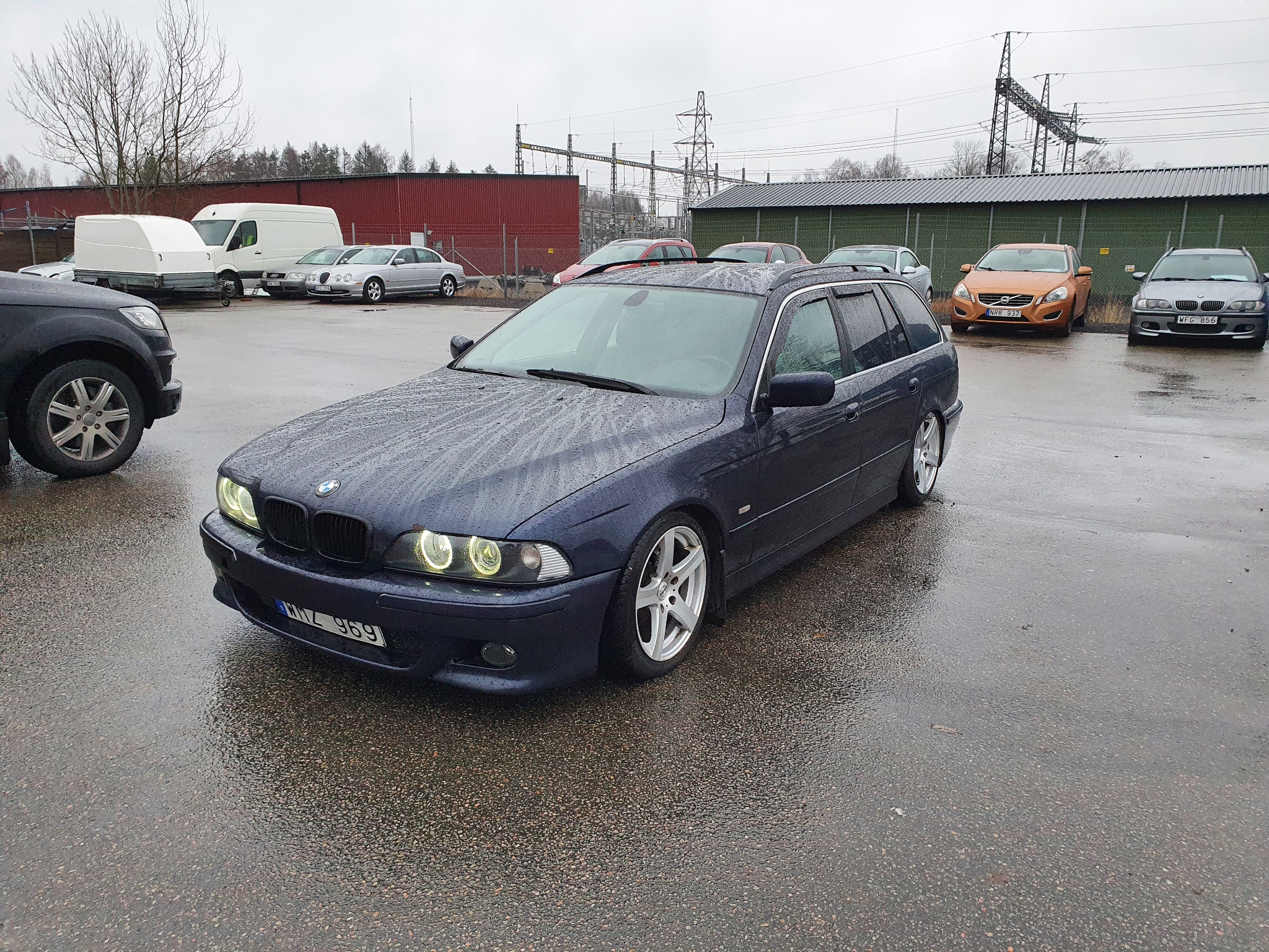 BMW 530
