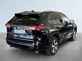 Toyota RAV4 Plug-in Hybrid E-CVT Active S&V-hjul Backkamera Carplay – bild 6