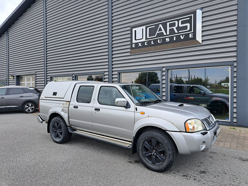 Nissan King Cab Dubbelhytt 2.5 4WD/ Endast 15830 mil
