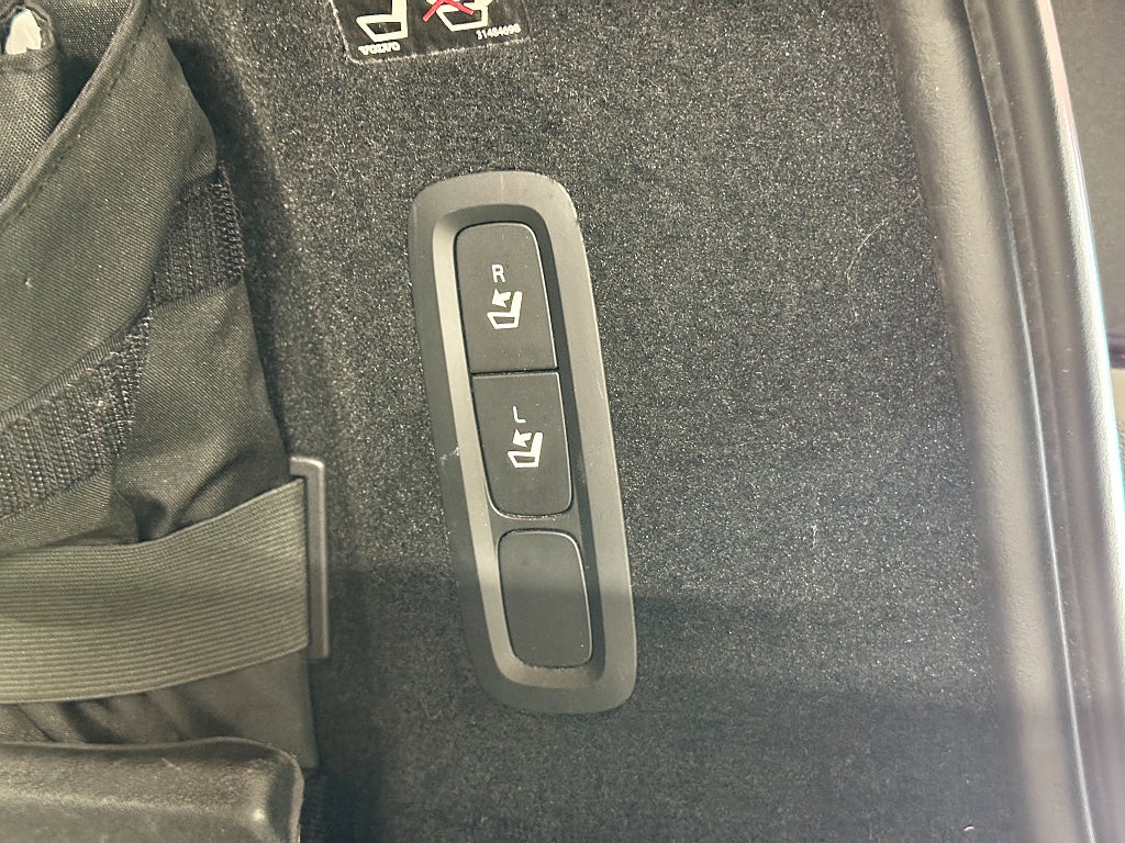 Volvo V90 D3 Business Euro 6  Nyservad Storservice + kamrem+ VP