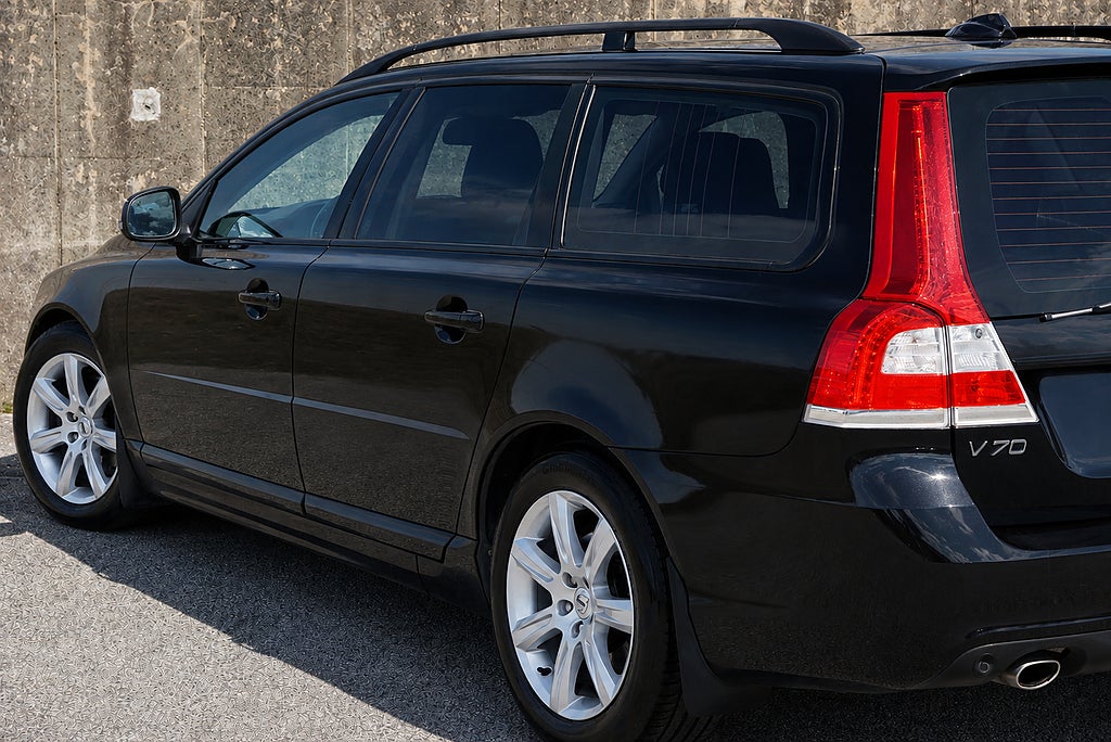 Volvo V70 D4 AWD Dynamic Edition|Drag|Värmare|Rattvärme|