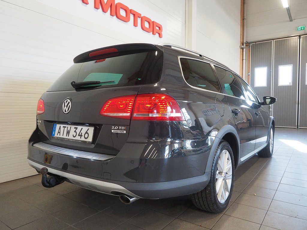 Volkswagen Passat Alltrack 2.0 TDI 4M Premium | Pano | D-Vär 2014