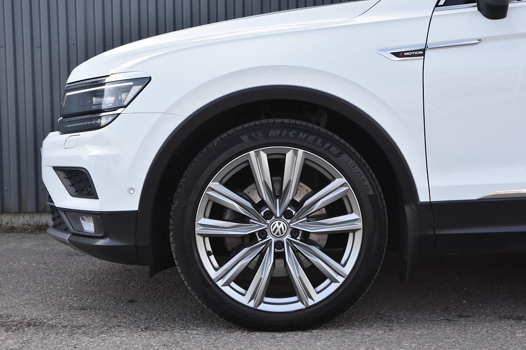 Volkswagen Tiguan 2018 - miniatyr 5