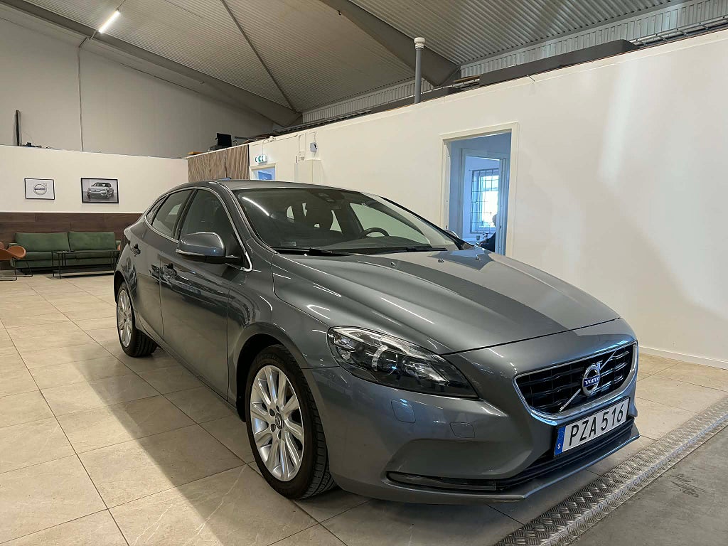 Volvo V40 D2 Momentum Euro 6