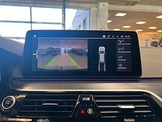 BMW 530e xDrive PLUG-IN M Sport/MOMS/Drag/Navi/Kamera/HiFi