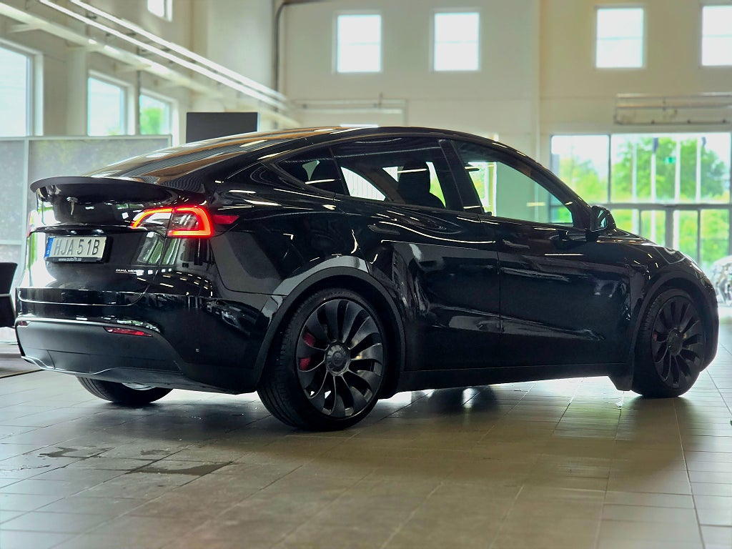 Tesla Model Y Performance