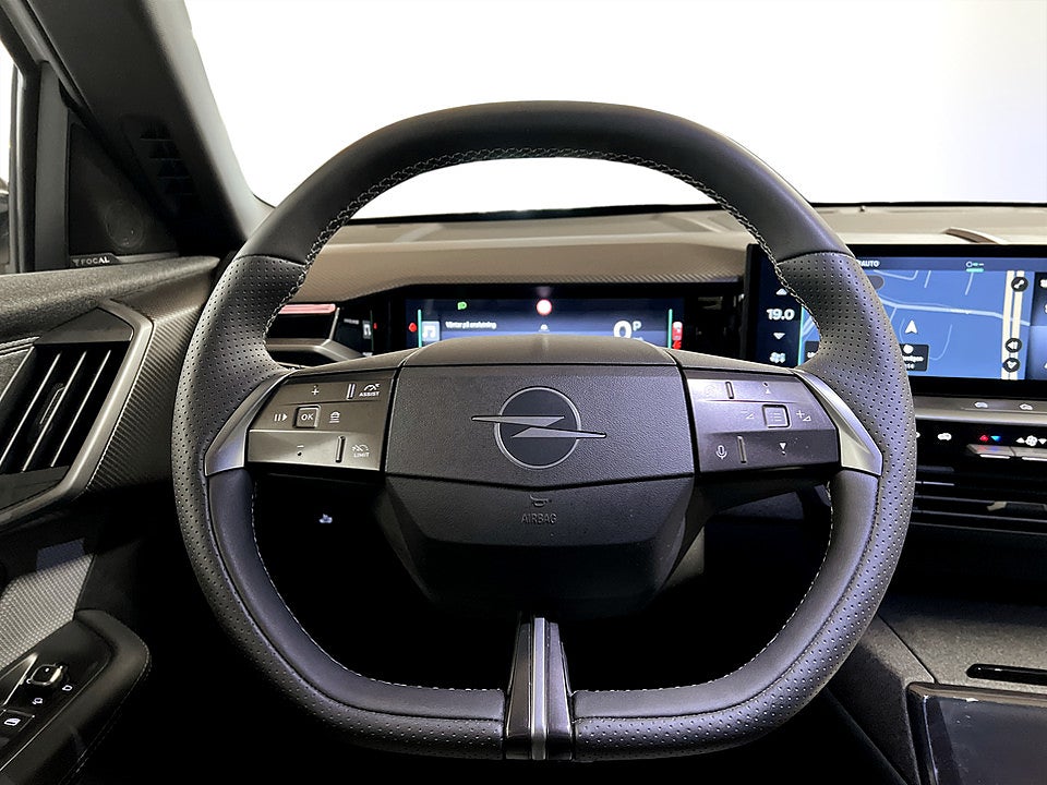 Bild på Opel Grandland GS Hybrid 145hk Aut B-KAMERA CARPLAY