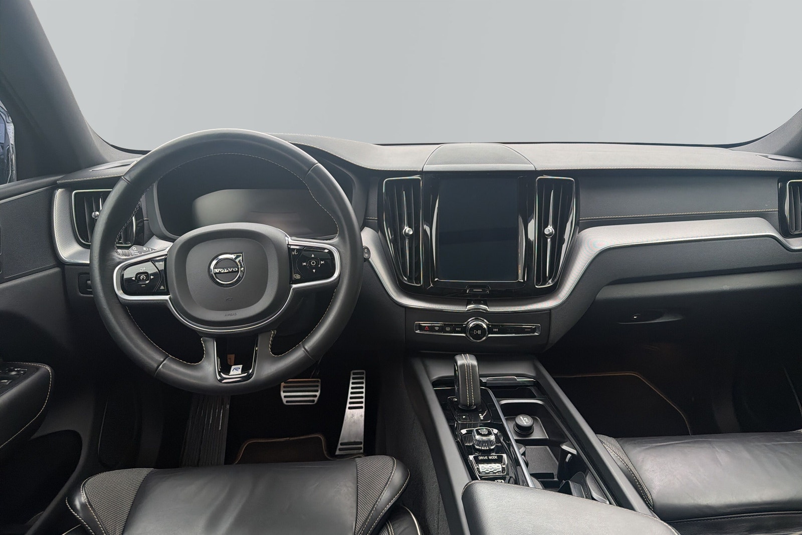 Volvo XC60 B5 AWD Geartronic R-Design Panorama Navi HUD 360 Drag 2020 - miniatyr 11