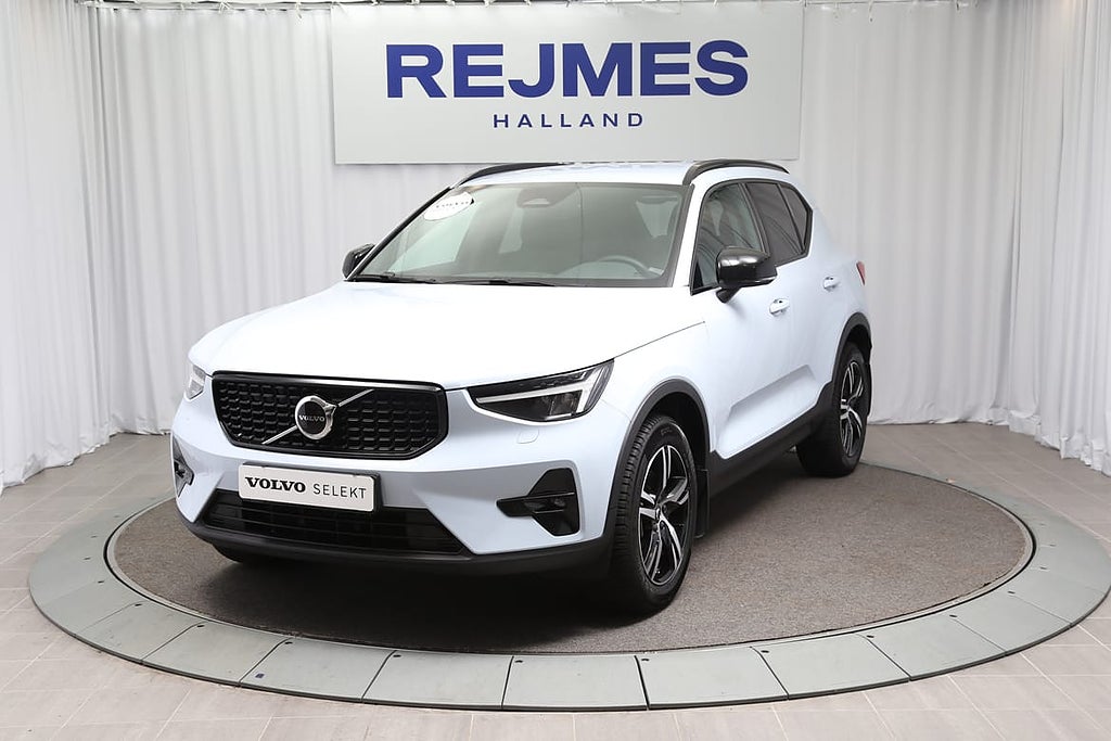 Volvo XC40 B4 FWD Bensin Plus Dark |Drag |Kamera |Elstol