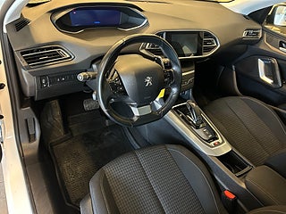 Peugeot 308 1.5 130hk Psensorer/Kamera/MoK-Värm/SoV-däck