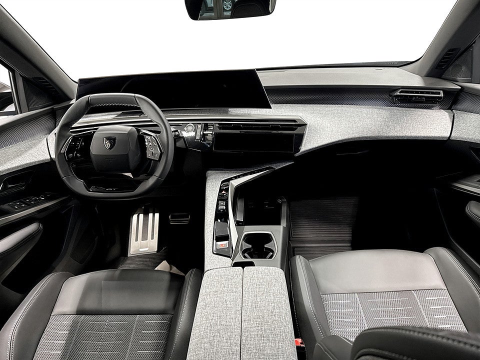 Bild på Peugeot 5008 Winter Edition PHEV 195hk 