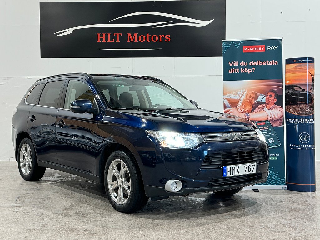 Mitsubishi Outlander 2.2 Di 4WD| Back kamera | 7-sits | Drag