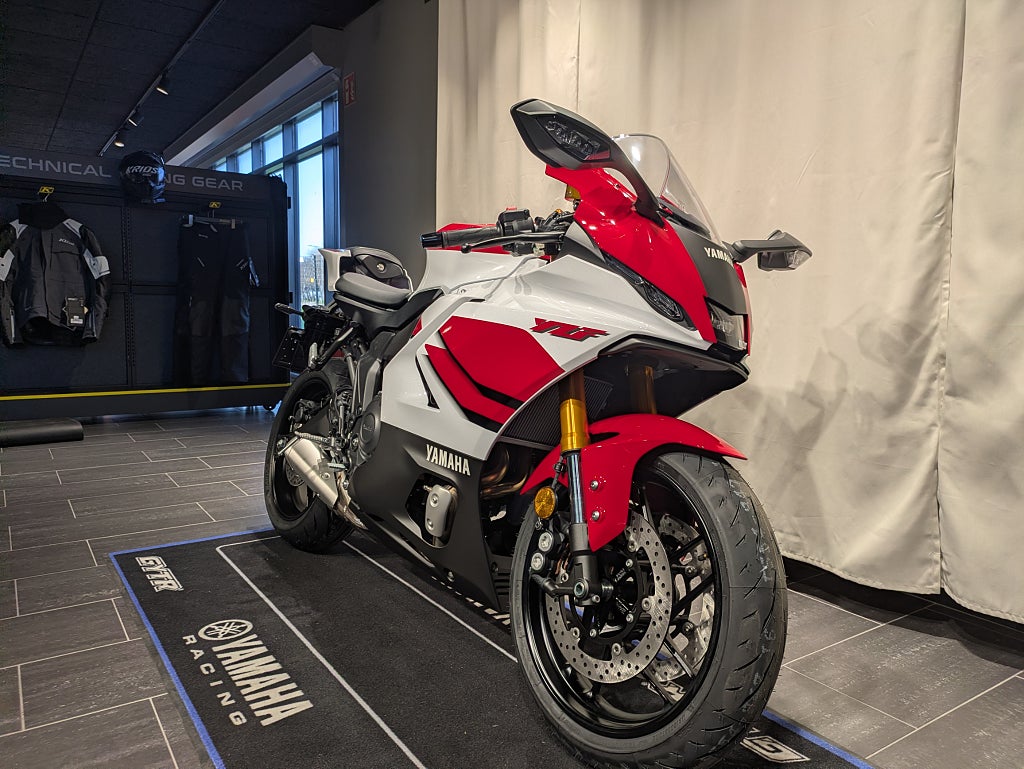 Yamaha YZF-R7 70th Anniversary / Räntekampanj 3,45%