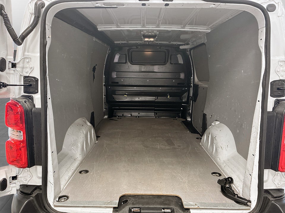 Bild på Citroën Jumpy Bus Pre 2.0 BHDi 145hk Aut L3 WEBASTO B-KAMERA