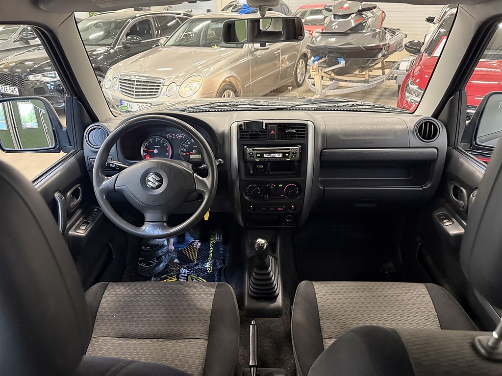 SUZUKI JIMNY 1.3 VVT 86ch 4X4 - JLX - ATTELAGE - SIÈGES CHAUFFANTS - 2/4 ROUES MOTRICES