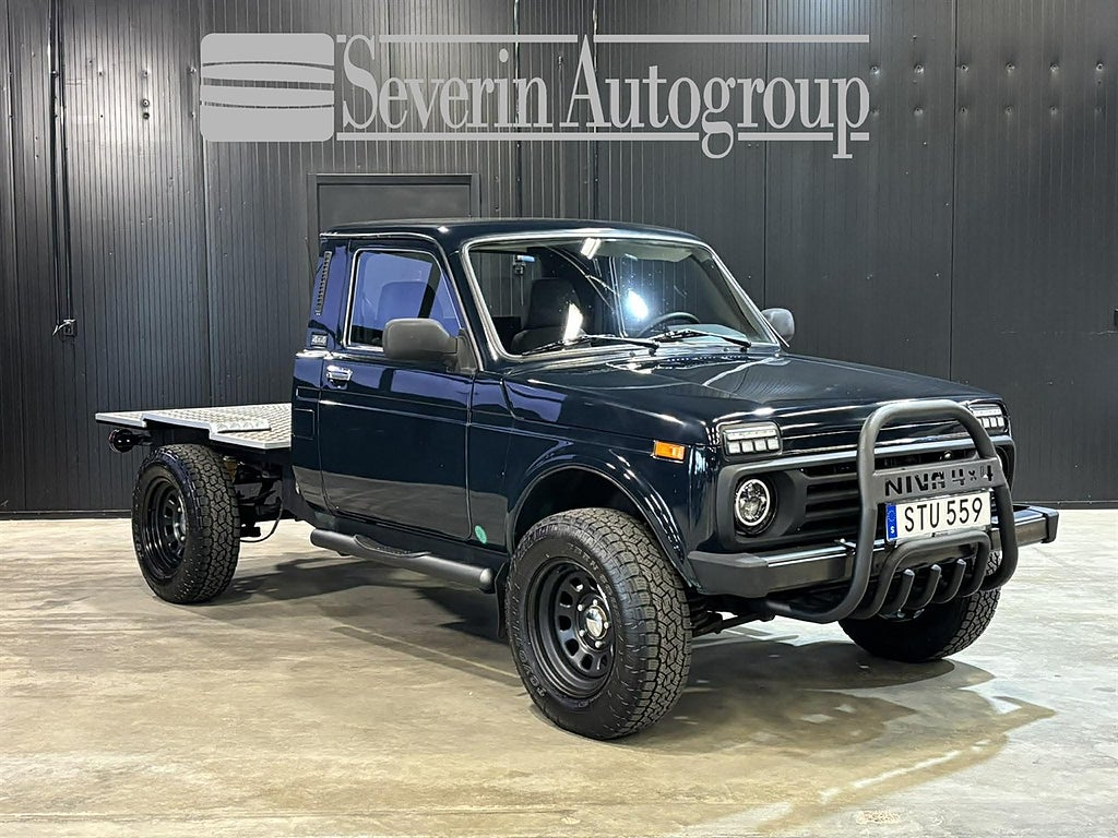 Lada Niva Pickup 1.7 i 4x4 (83hk) 1-äg