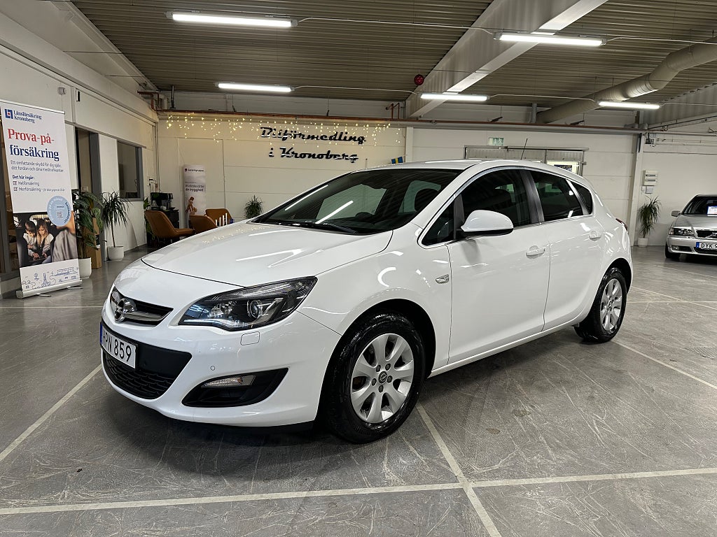 Opel Astra 1.6 CDTI Active, Drive Vörmare Kamera Nybesikt