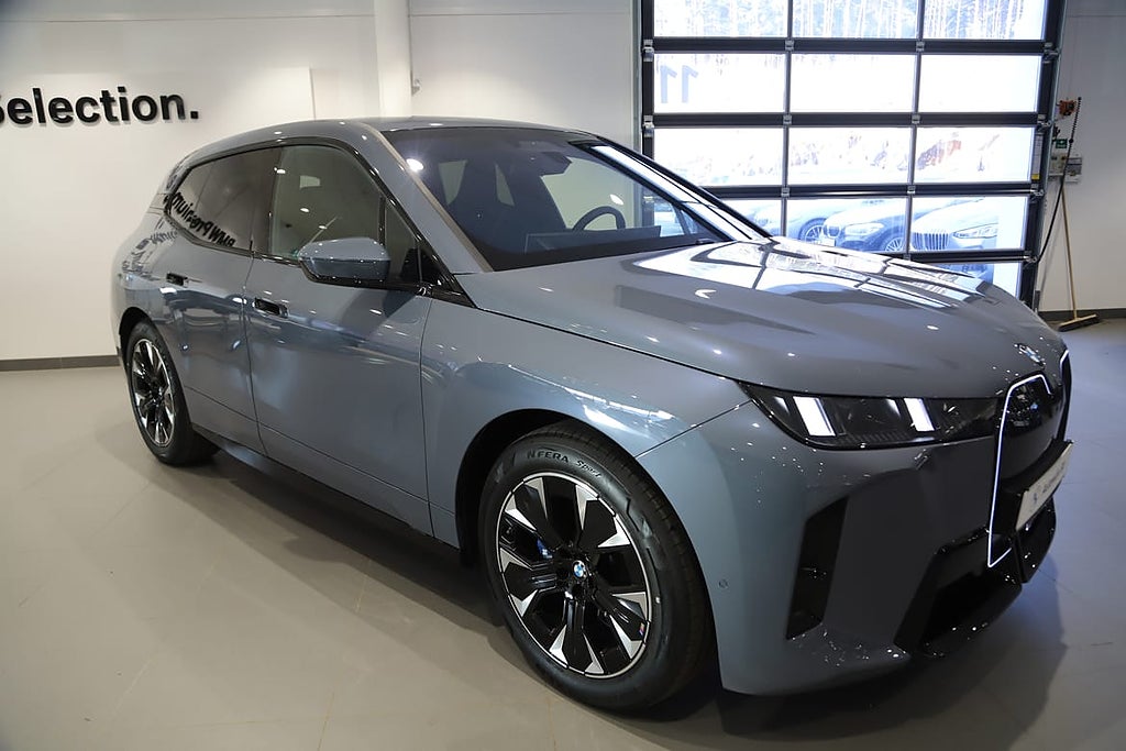BMW iX xDrive60 *BUSINESS PRIS*