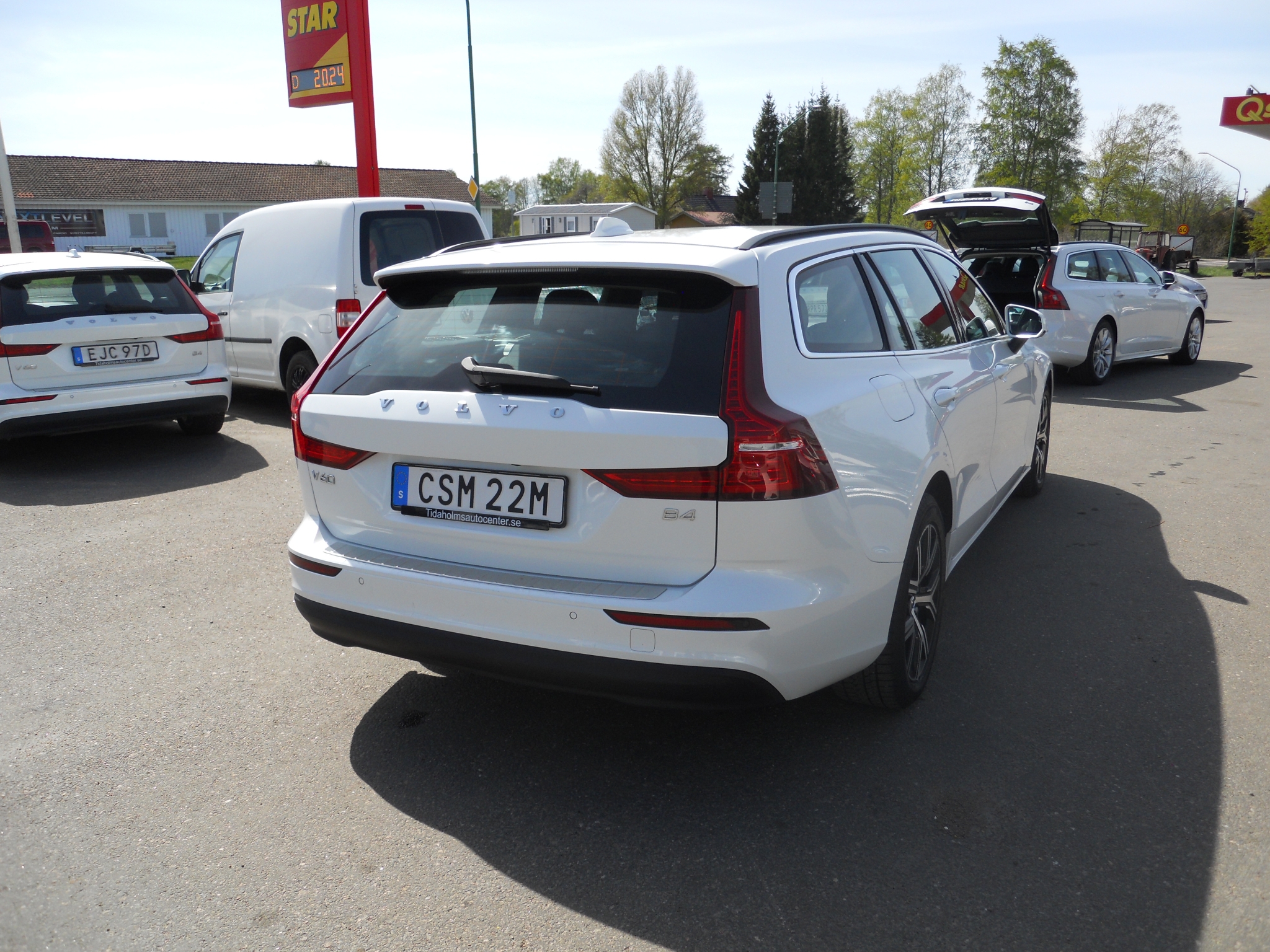Volvo V60 B4 Aut Mildhybrid Core 2024, bild 2/31
