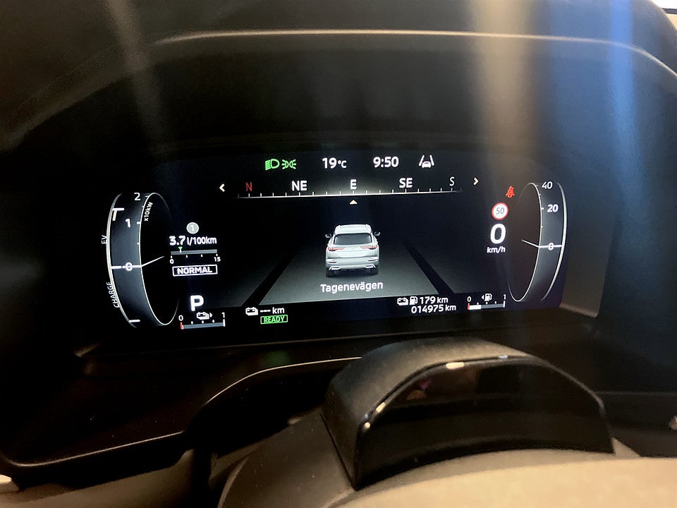 Bild på Mitsubishi Outlander Instyle PHEV 306k Aut 4WD PANO B-KAMERA