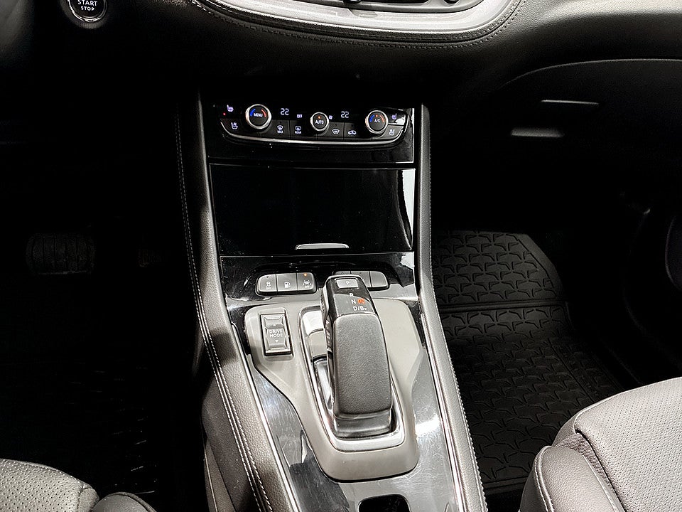 Bild på Opel Grandland X Ultimate Hybrid4 PHEV 300hk 4WD B-KAMERA ELSTOL
