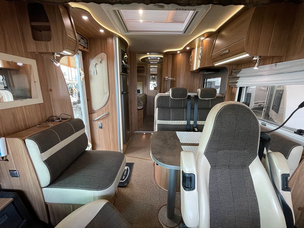 Pilote G 742 XLJ Explorateur /Hyd-stö/Solcell/ALDE/Automat180hk - Pilote