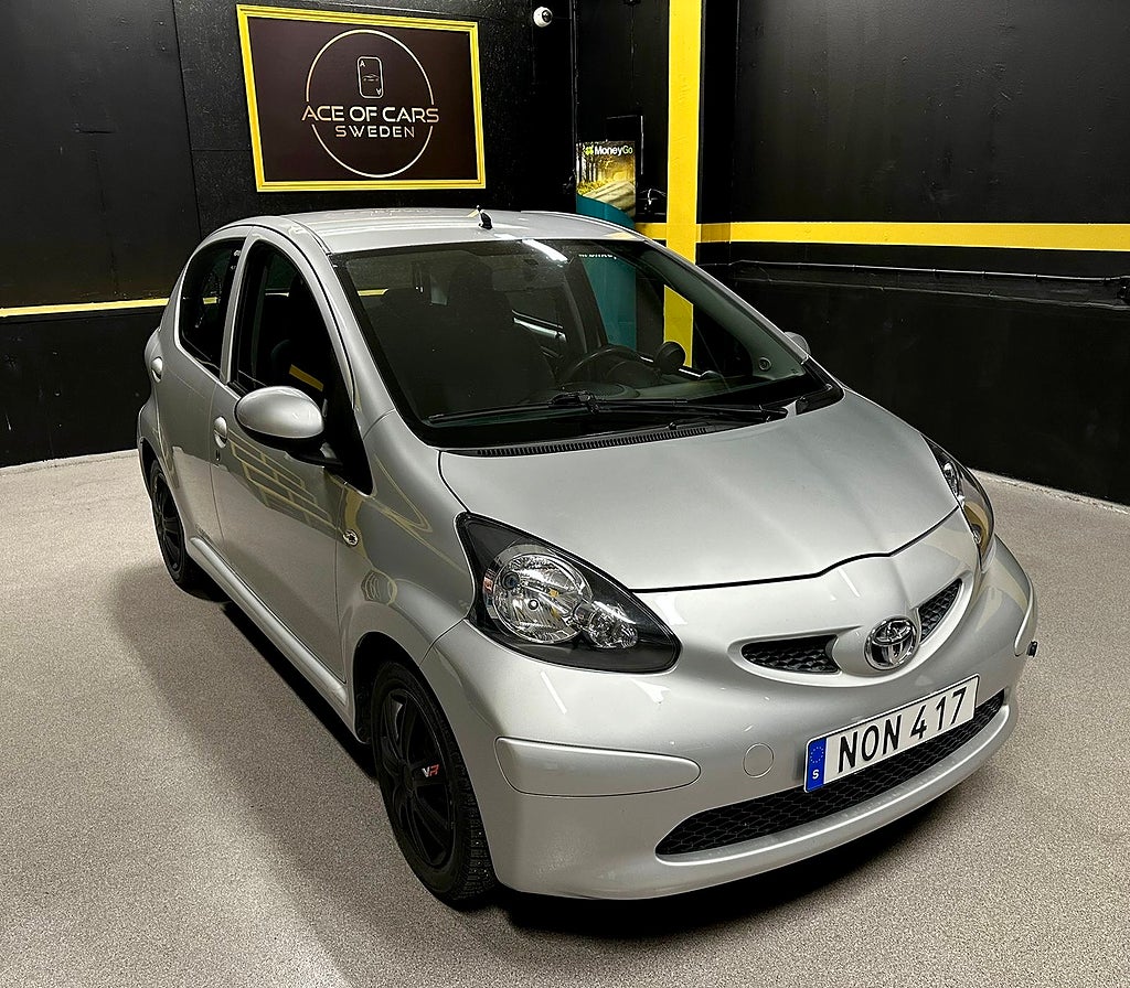 Toyota Aygo 5-dörrar 1.0, motorvärmare, otroligt välskött