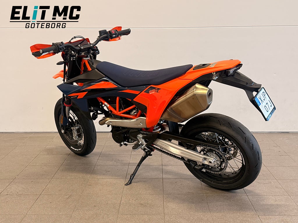 KTM | 690 SMC-R 2026 - miniatyr 11