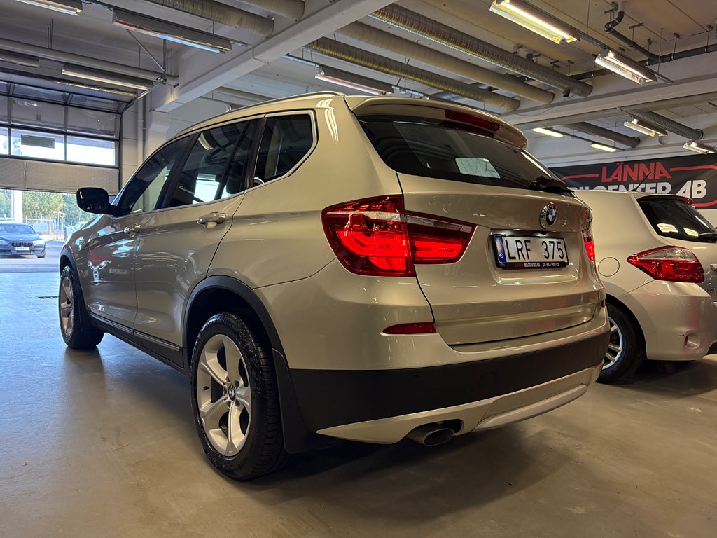 BMW X3 2011 - miniatyr 8
