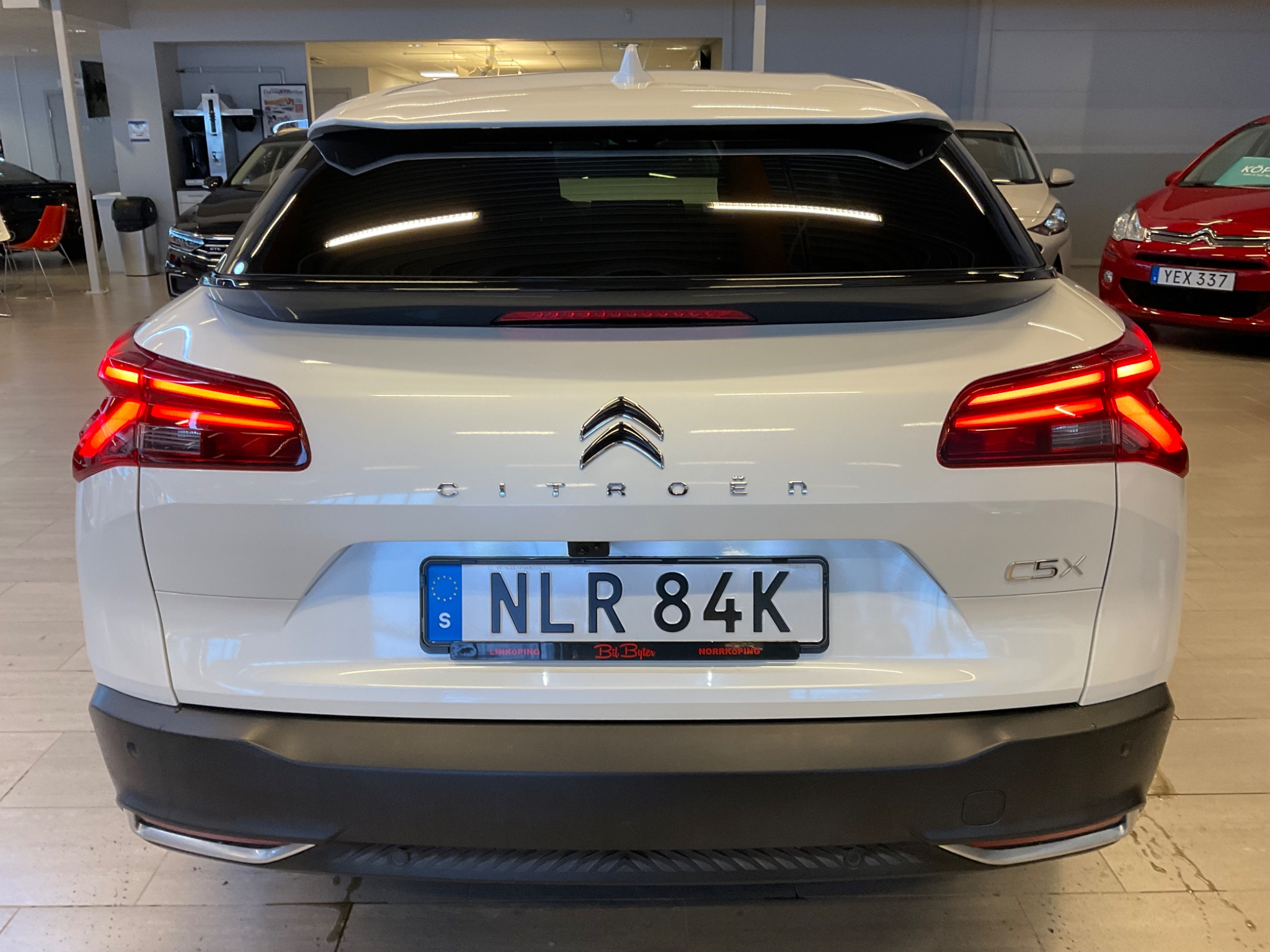 Citroen C5 X PLUG-IN-HYBRID EAT Shine 2022, kuva 5/44
