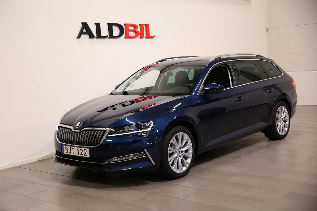 Skoda Superb iV 218hk Plug-in Hybrid Style DSG / Dragpkt / Värmare