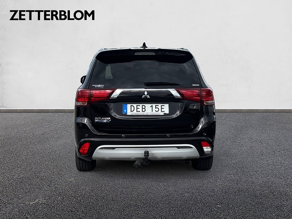 SUV Mitsubishi Outlander 4 av 15