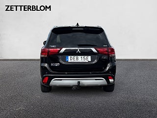 SUV Mitsubishi Outlander 4 av 15